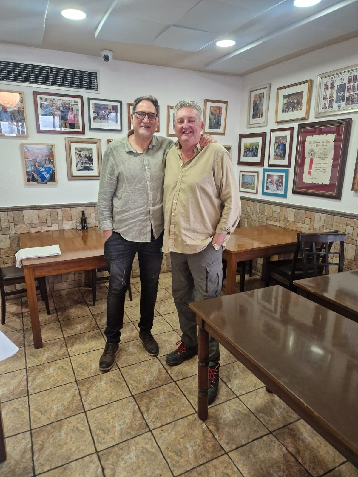 Manel Bosch, jugador de bàsquet internacional, al restaurant Cal Benito de Lleida